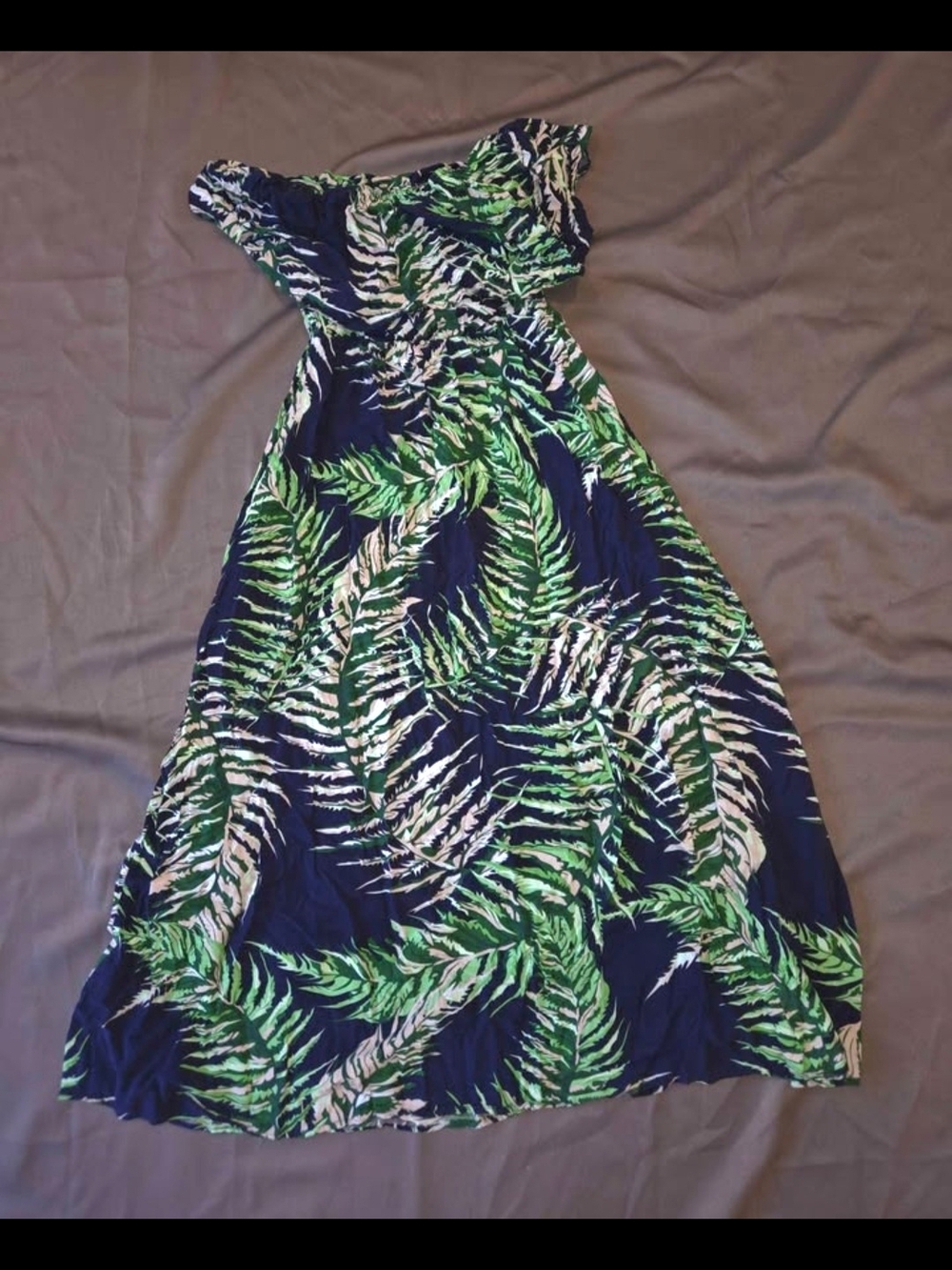 Women’s Tropical Leaf Off-Shoulder Maxi Dress – Size M